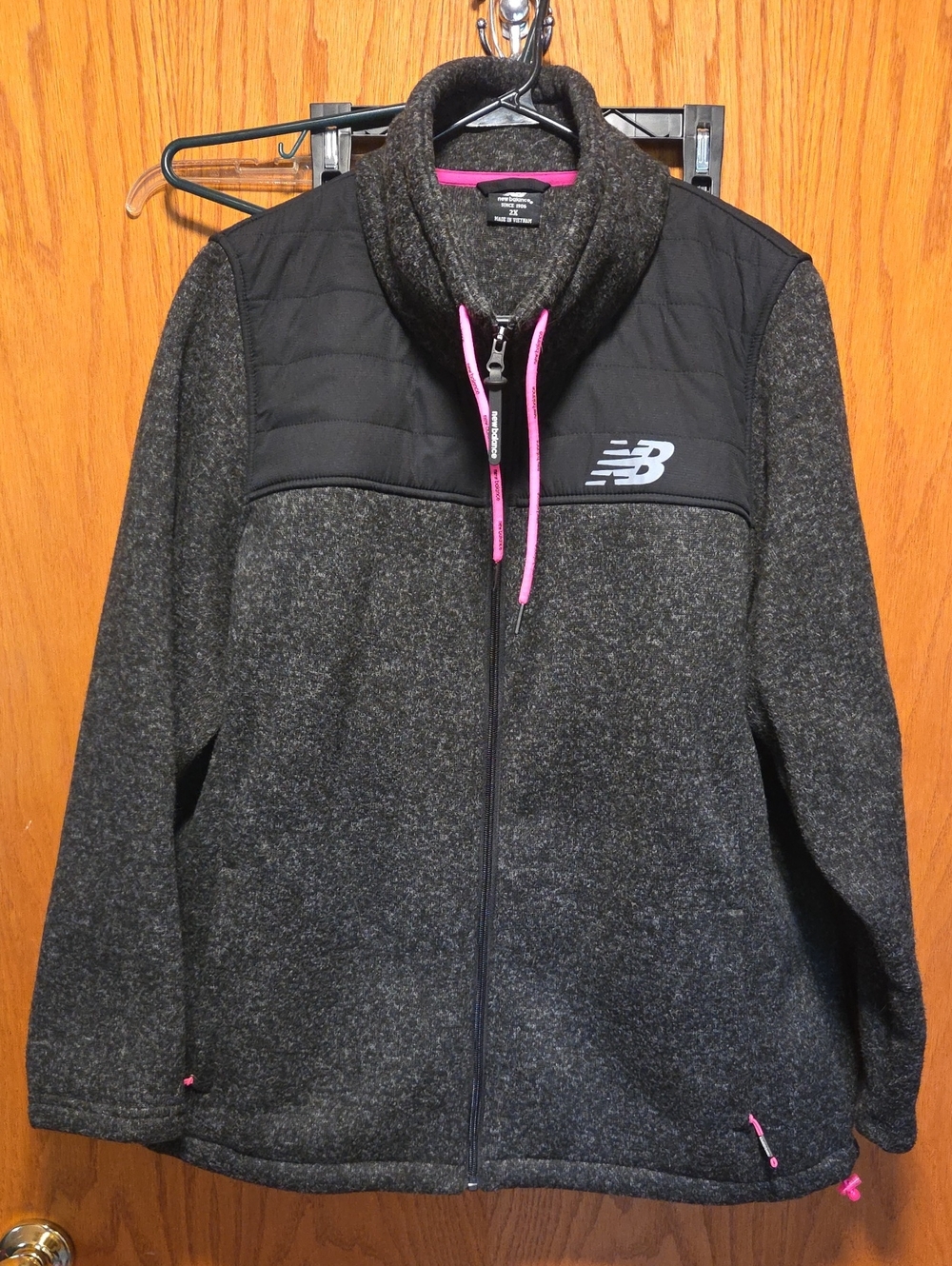 New Balance Women's Charcoal Heather and Pink Trim Full-Zip Utility Jacket
